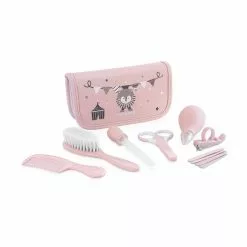 Miniland Baby Kit Con Per Pulizia Igiene Neonato Con Aspiratore Nasale, Pettine, Tagliaunghie 7 Miniland Baby Kit Con Per Pulizia Igiene Neonato Con Aspiratore Nasale, Pettine, Tagliaunghie -Negozio al dettaglio CYBEX GOLD 0081380 minilandbaby kit con per pulizia igiene neonato con aspiratore nasale pettine tagliaunghie