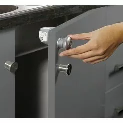 Safety 1st Blocco-Ante Magnetico 7 Safety 1st Blocco-Ante Magnetico -Negozio al dettaglio CYBEX GOLD 0083632 blocco ante magnetico